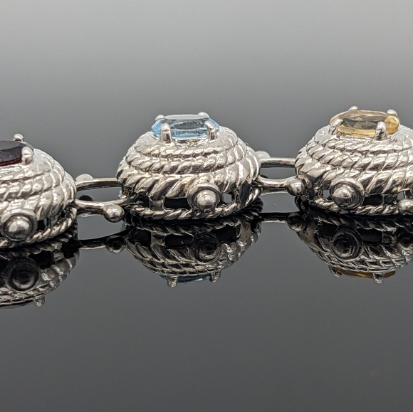 One Plated 5.75cts Multistone Rhodium Bracelet 8.1 in. (3) Violet Amethyst stone - Picture 13 of 15